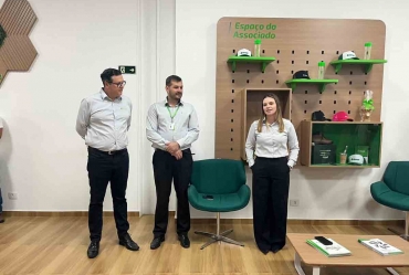 Café da manhã na agência do Sicredi de Taguaí marca início de novos ciclos