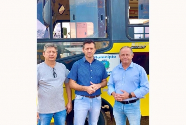 Prefeitura disponibiliza transporte para estudantes de cursos em Taquarituba e Piraju