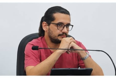 Professor Henrique destaca aprovação de leis e apresenta balanço de atuação em agosto