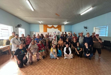 Saúde e Assistência Social promovem palestra sobre vacinação e uso descarte correto de medicamentos no Cras de Taguaí 
