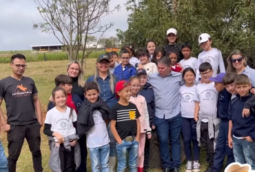 Alunos de Itaporanga  visitam o Rancho Santa Fé