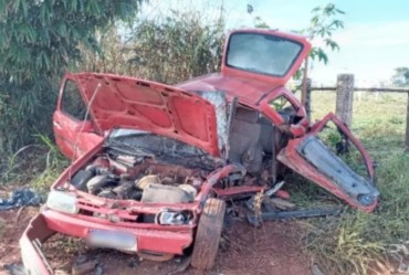 Motorista fica ferido após colisão frontal em Águas de Santa Bárbara