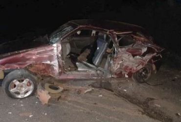 Acidente entre carro e caminhão provoca morte de motorista em Fartura