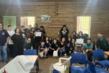 Atividade educativa sobre povos nativos reúne alunos no Horto Florestal de Avaré