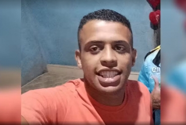 Jovem morre após perder o controle e cair da motocicleta em avenida de Avaré