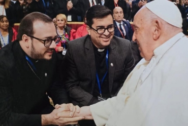 Padre Blener representa Fartura durante encontro com Papa no Jubileu dos 500 anos dos Teatinos