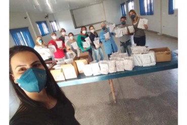 Prefeitura de Itaporanga entrega kits para crianças do “Pequeno Aprendiz”
