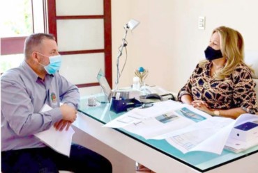 Prefeito de Cel se reúne com deputada Maria Lúcia Amary