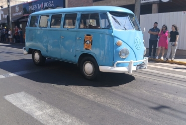 AAVANT exibe automóveis raros no Desfile Cívico pelos 164 anos de Avaré