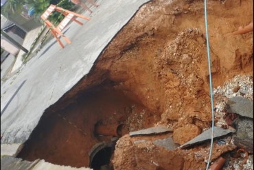 Família fica desalojada após chuva causar transtornos em Itaí