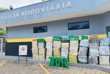 Motorista é preso transportando mais de 1 tonelada de maconha escondida entre carga de arroz em rodovia de Avaré