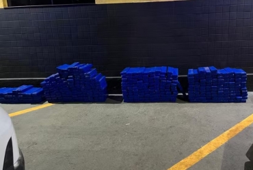 Polícia Rodoviária apreende mais de 260 quilos de drogas durante abordagem em rodovia de Itapeva