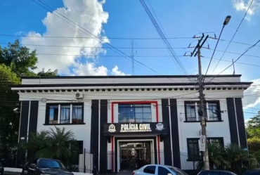 Corpo com os pés amarrados é encontrado dentro de sacos plásticos em área  de mato em Itapeva