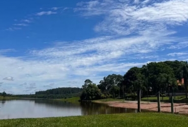 Prefeituras de Águas de Santa Bárbara e Fartura orientam sobre cuidados em prainha e balneário