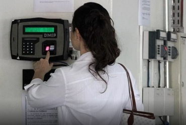 MPPR emite recomendação para que Carlópolis instale controle eletrônico de frequência para todos os servidores da Saúde, inclusive médicos