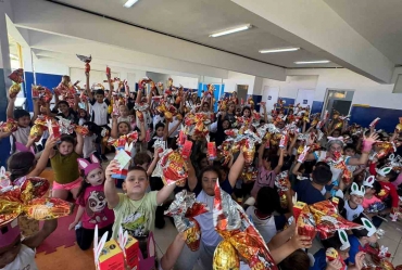 Avaré coloca a educação na frente e entrega mais de 8 mil ovos aos alunos