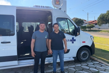 Coronel Macedo recebe nova van do Governo do Estado de São Paulo para reforçar transporte da Saúde