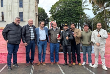 Taquarituba lança pedra fundamental para revitalização histórica da Praça São Roque