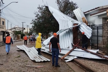 Meio ambiente: Avaré contabiliza estragos após forte chuva deste domingo (30)