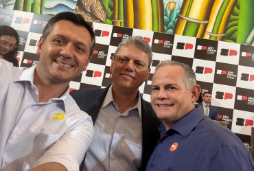  Prefeito de Taguaí Edinho oficializa construção de 127 casas 