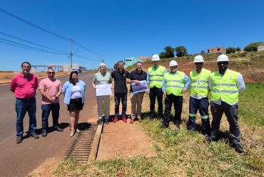 Prefeito Roberto Araujo acompanha início das obras do viaduto entre a Brabância e o Terras de São José  