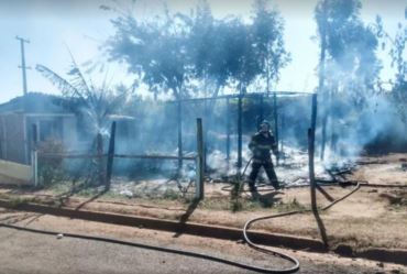 Homem é preso suspeito de agredir vizinho e atear fogo em casa em Avaré