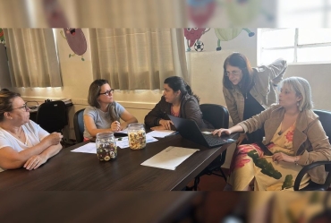 Secretaria da Educação de Fartura realiza reunião para análise do Saresp