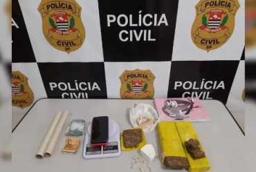 Homem é preso e adolescente detida por tráfico de drogas na zona rural