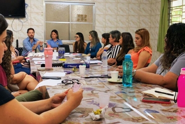 Avaré avança na luta contra a violência: reunião regional define implantação do Serviço de Acolhimento a Mulheres
