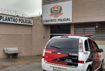 Homem é encontrado morto em frente a loja em Itapeva