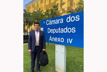 Prefeito Cristiano de Timburi vai a Brasília em busca de recursos