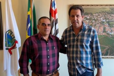 Romualdo Pozza assume o cargo de prefeito em Timburi 