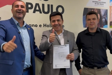 Prefeito Cristiano Amorim busca novas moradias para  Timburi em reunião na Secretaria Estadual da Habitação