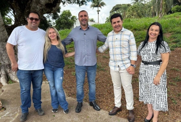 Deputado Vitão do Cachorrão visita Timburi e anuncia novas emendas